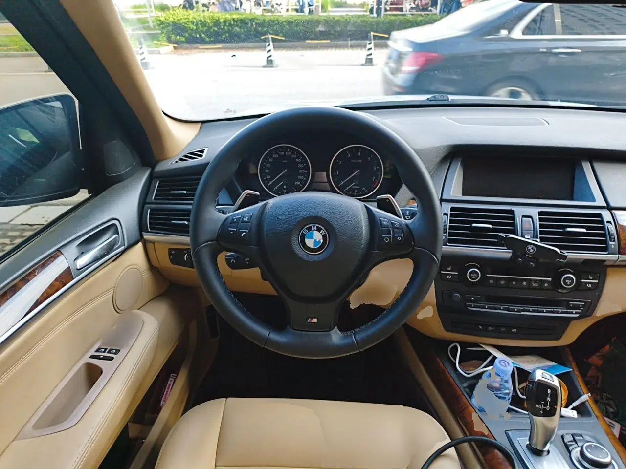BMW X5 2011 xDrive35i Leading Model — миниатюра 10