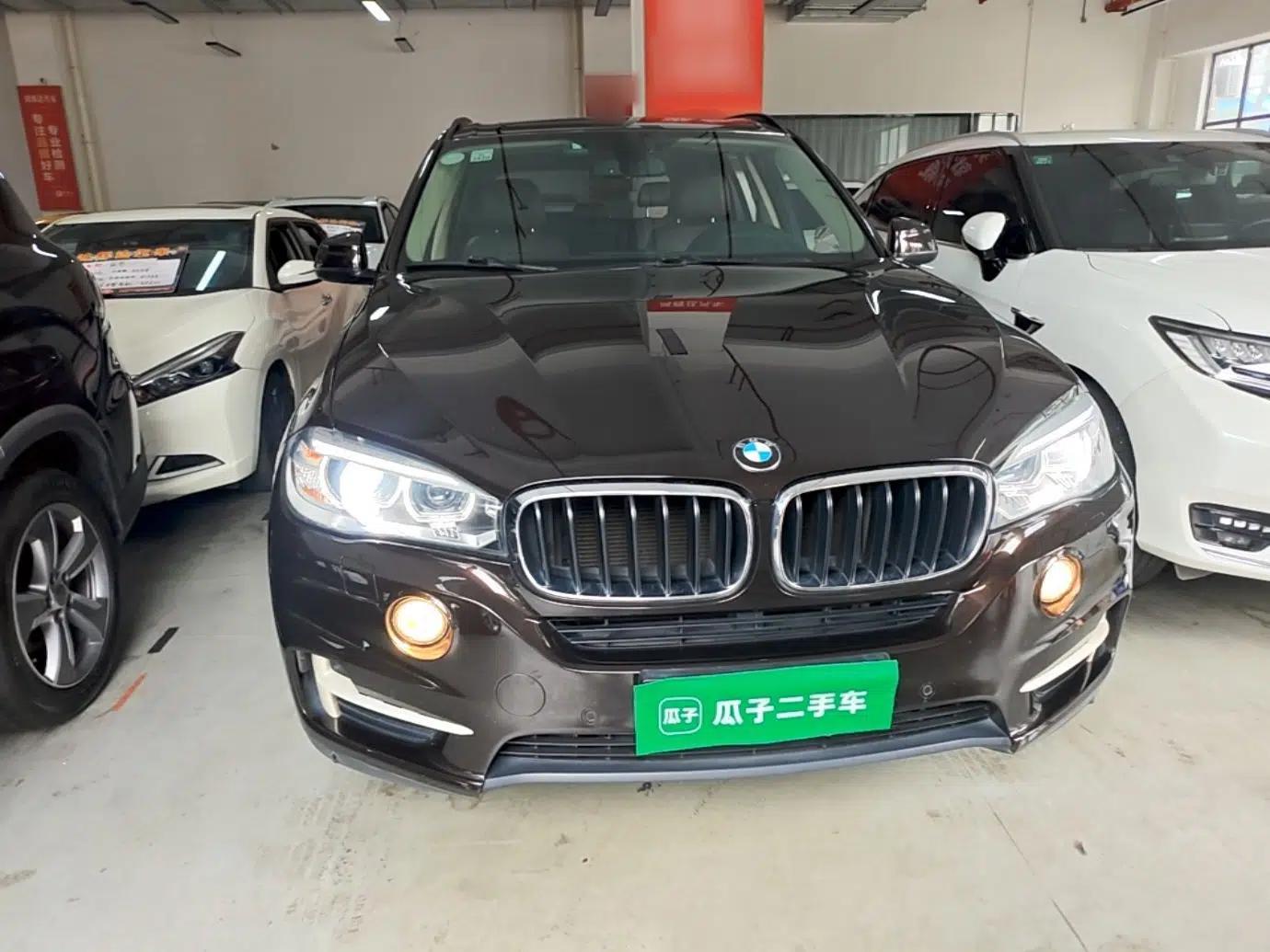 BMW X5 2015 xDrive28i — миниатюра 2