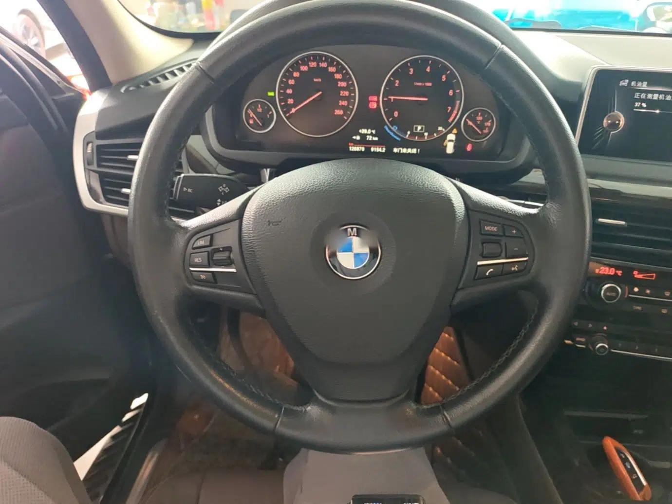 BMW X5 2015 xDrive28i — миниатюра 13