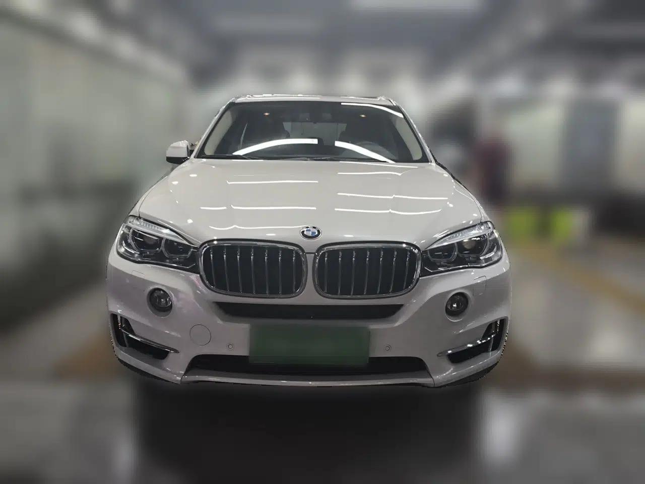 BMW X5 2017 xDrive28i — миниатюра 2