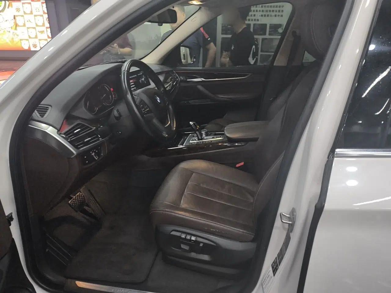 BMW X5 2017 xDrive28i — миниатюра 15