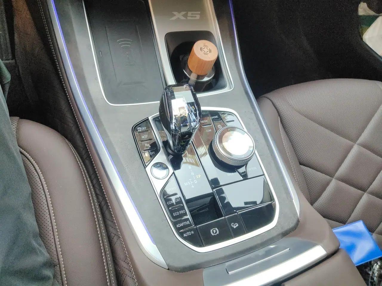 BMW X5 2022 xDrive 30Li M Sport Package — миниатюра 14
