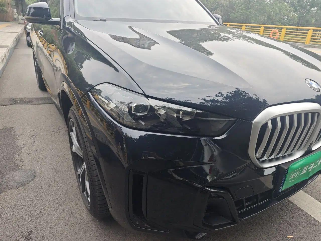 BMW X5 2023 xDrive 30Li Luxury M Sport Night Edition Package — миниатюра 7