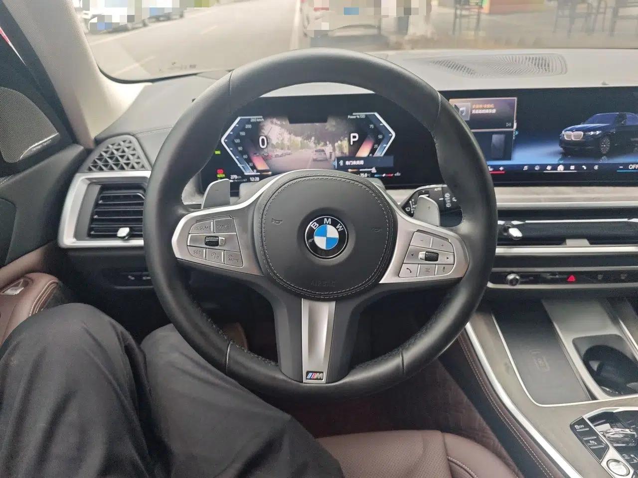 BMW X5 2023 xDrive 30Li Luxury M Sport Night Edition Package — миниатюра 10