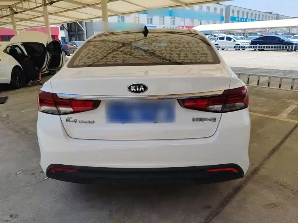 K5 2017 1.8L Automatic GLS — миниатюра 6