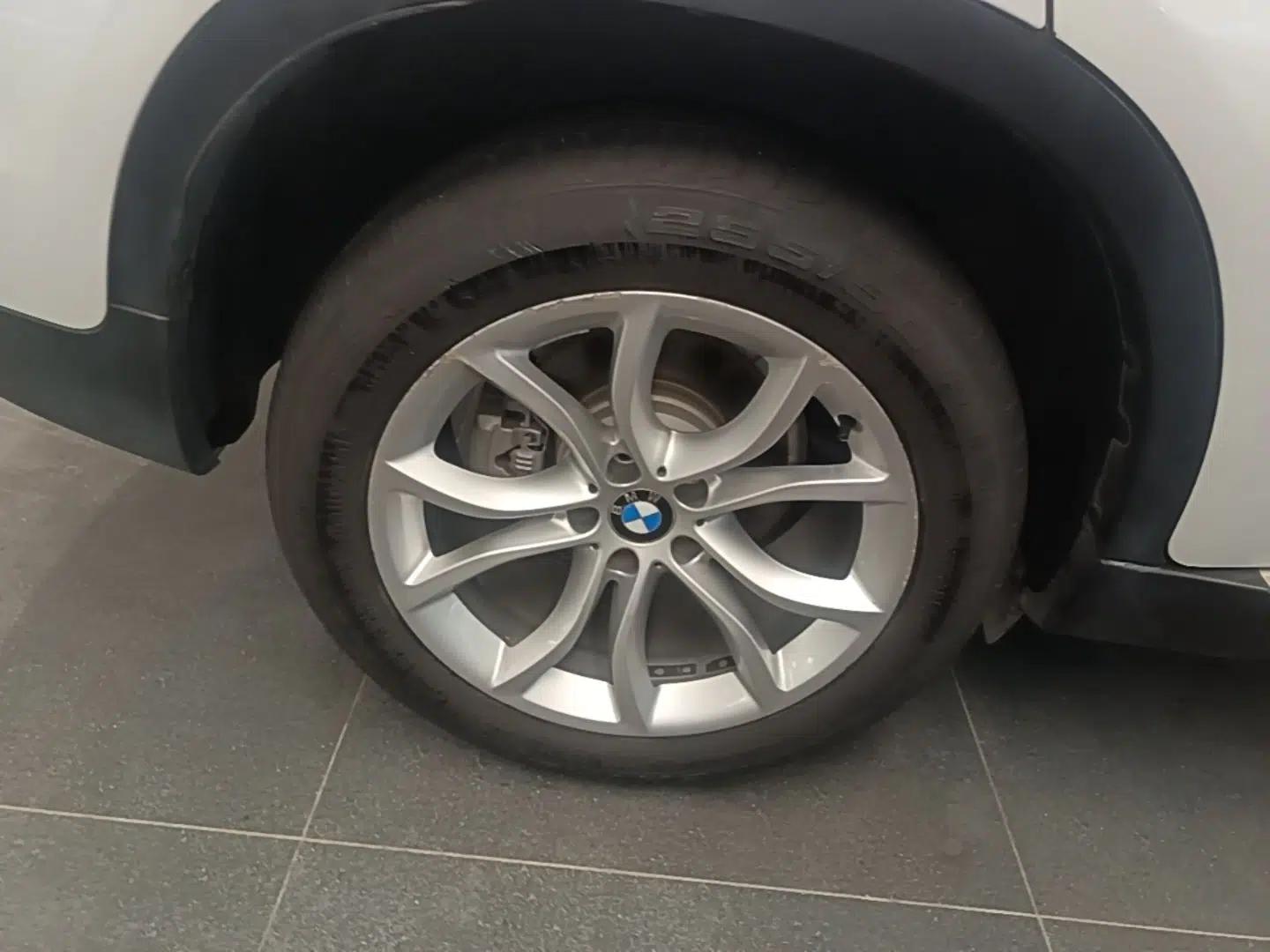 BMW X6 2017 xDrive35i Leading Model — миниатюра 11