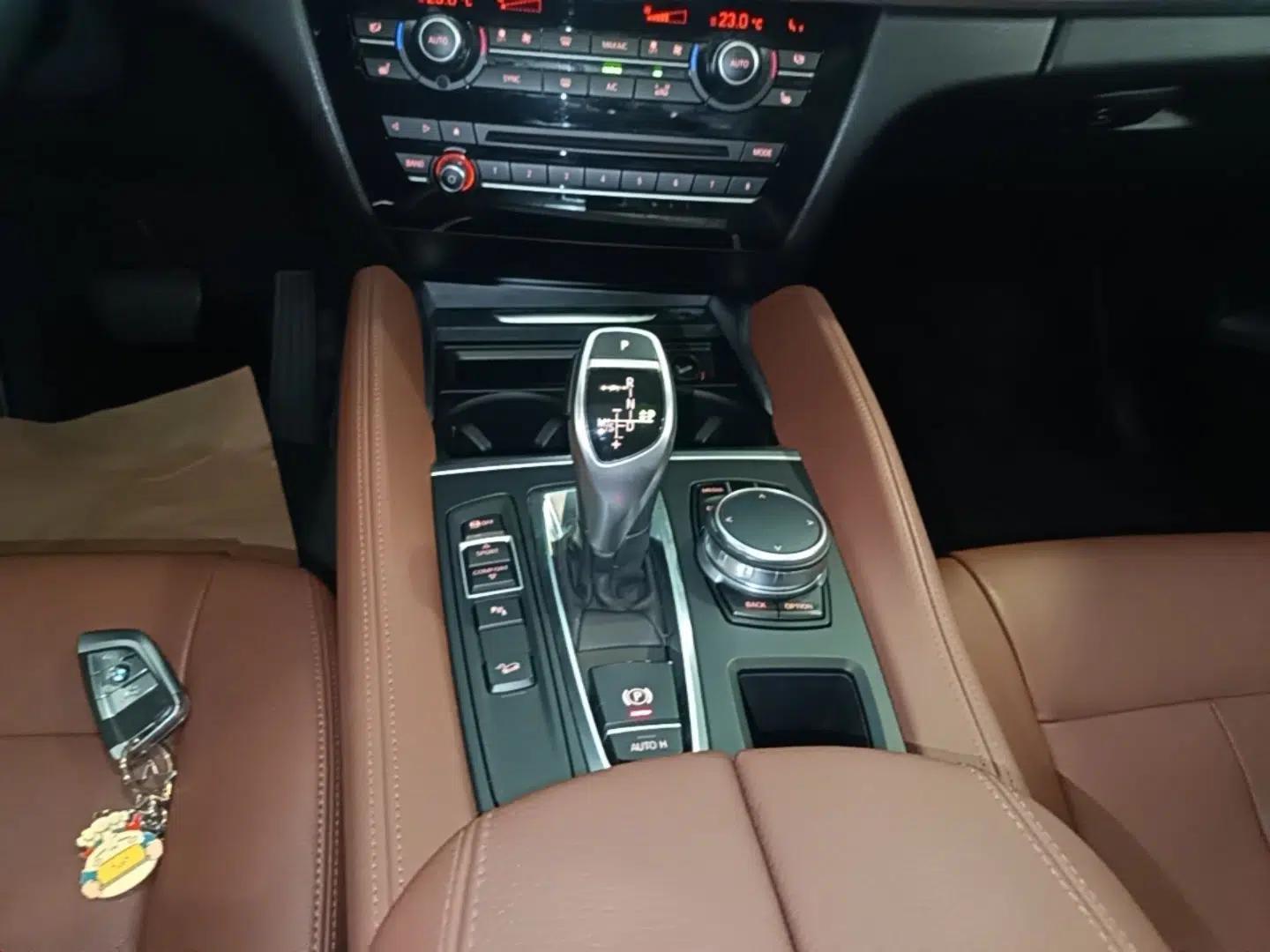 BMW X6 2017 xDrive35i Leading Model — миниатюра 16