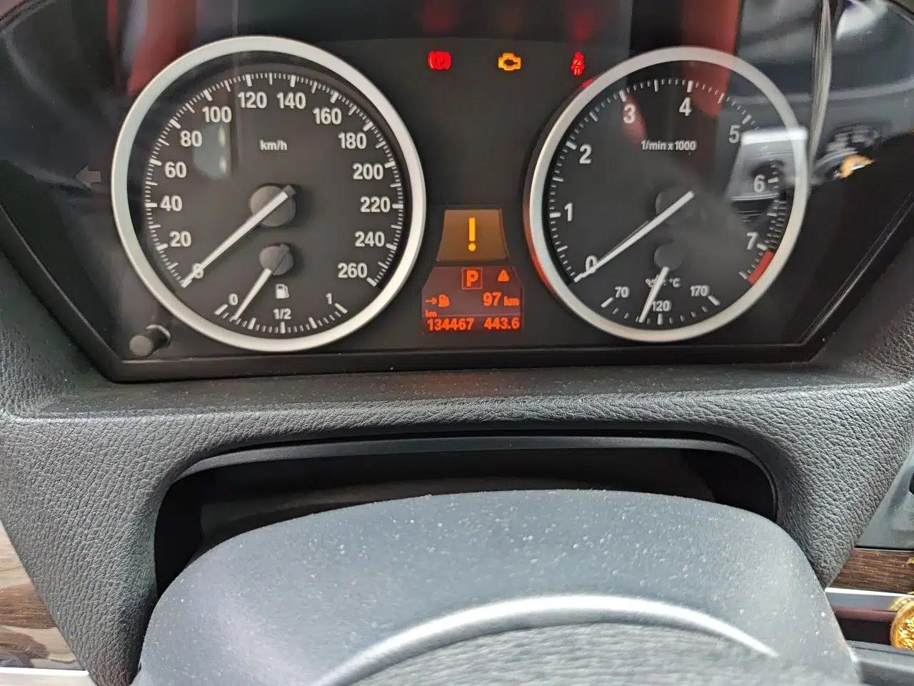 BMW X6 2014 xDrive35i Sport model — миниатюра 12