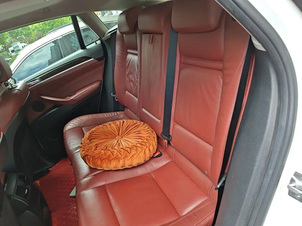 BMW X6 2014 xDrive35i Sport model — миниатюра 17