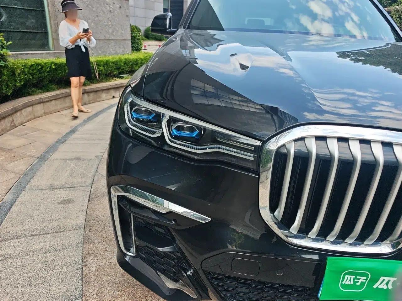 BMW X7 2019 xDrive40i Luxury M Sport Package — миниатюра 7