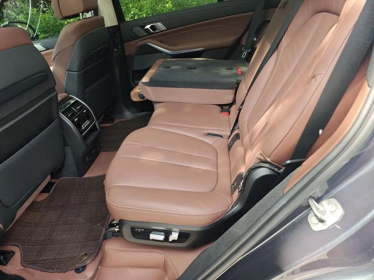 BMW X7 2022 xDrive40i Luxury Package with Leading Features — миниатюра 17