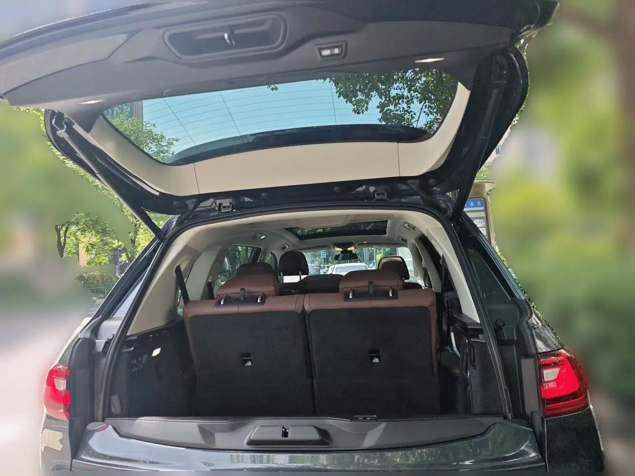 BMW X7 2022 xDrive40i Luxury Package with Leading Features — миниатюра 19