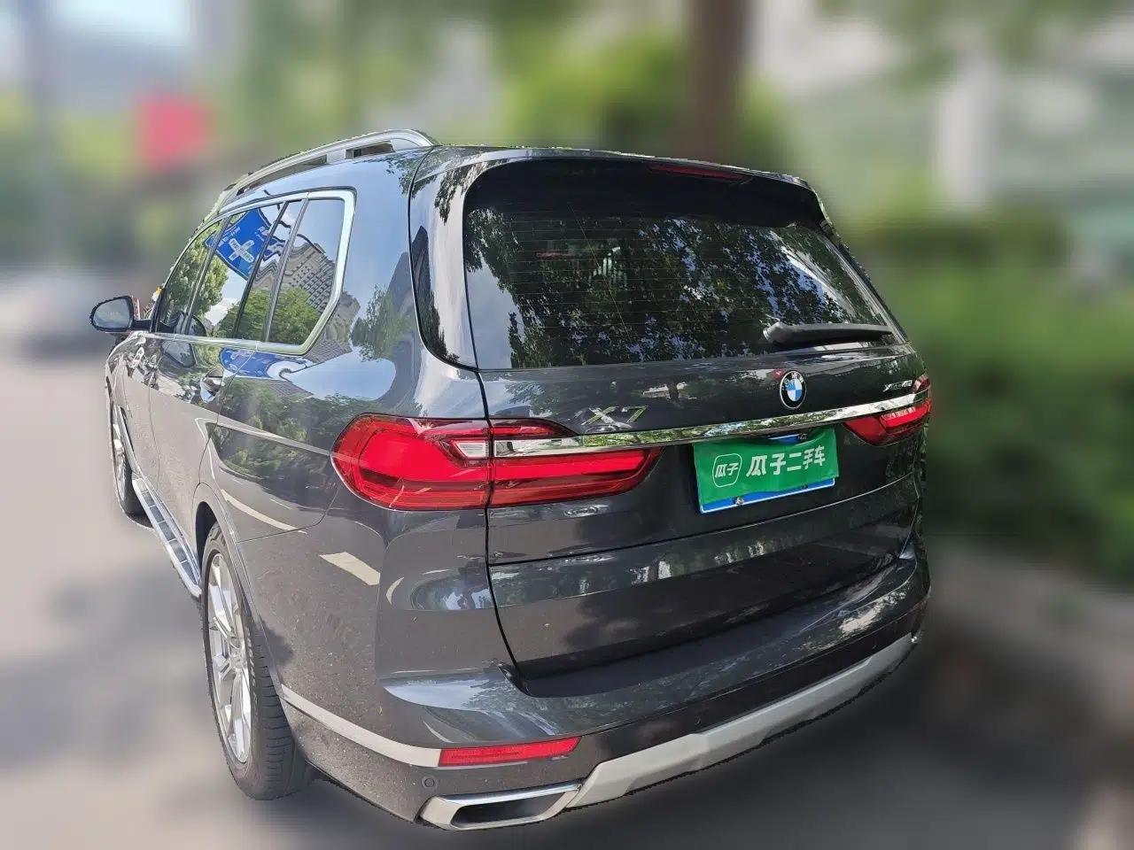 BMW X7 2022 xDrive40i Luxury Package with Leading Features — миниатюра 4