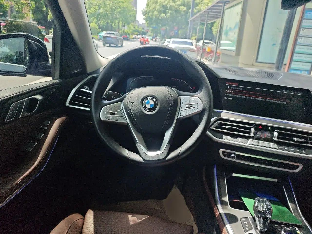 BMW X7 2022 xDrive40i Luxury Package with Leading Features — миниатюра 10