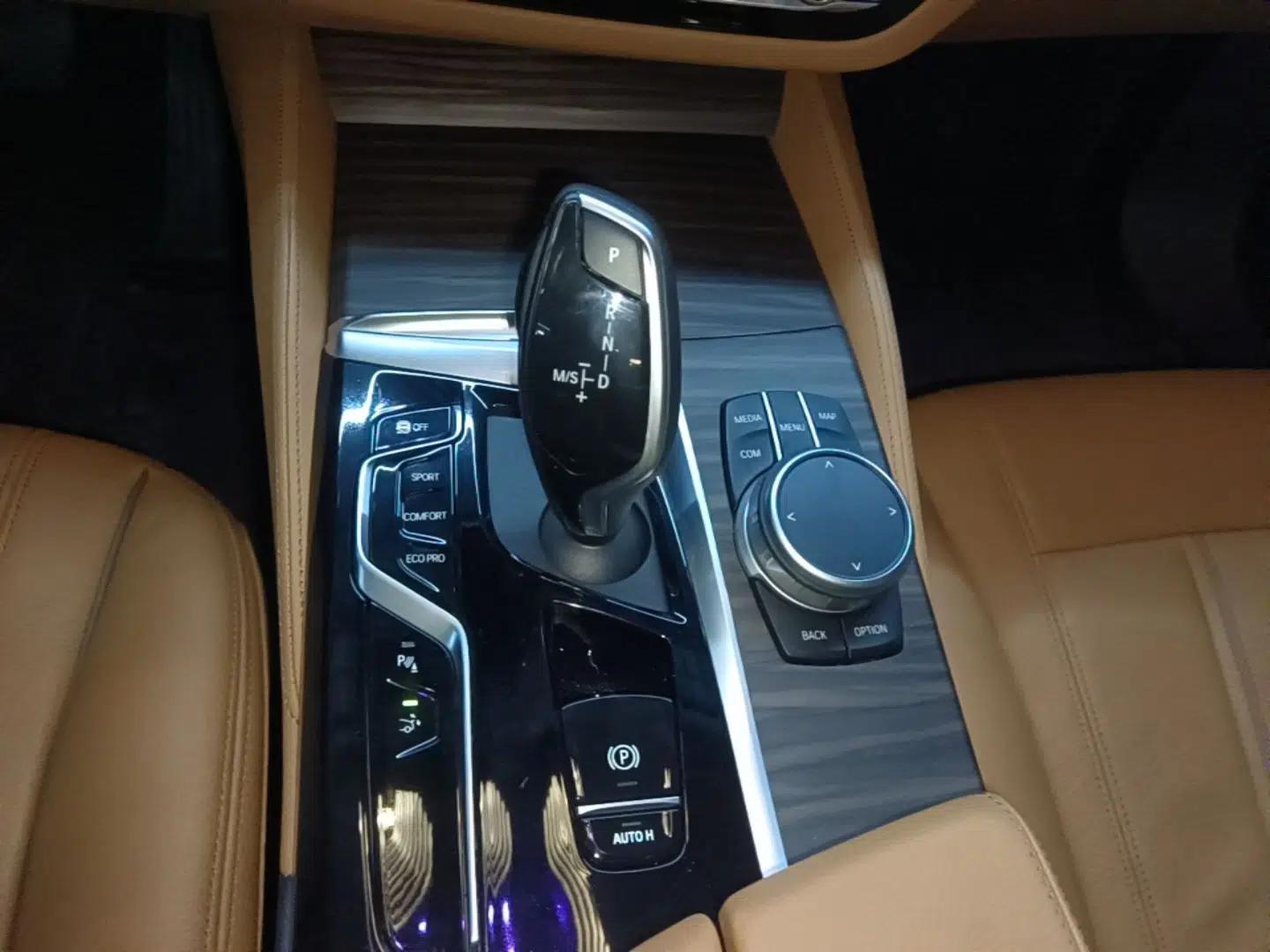 BMW 6 Series GT 2021 Updated 630i Luxury Design Package — миниатюра 22