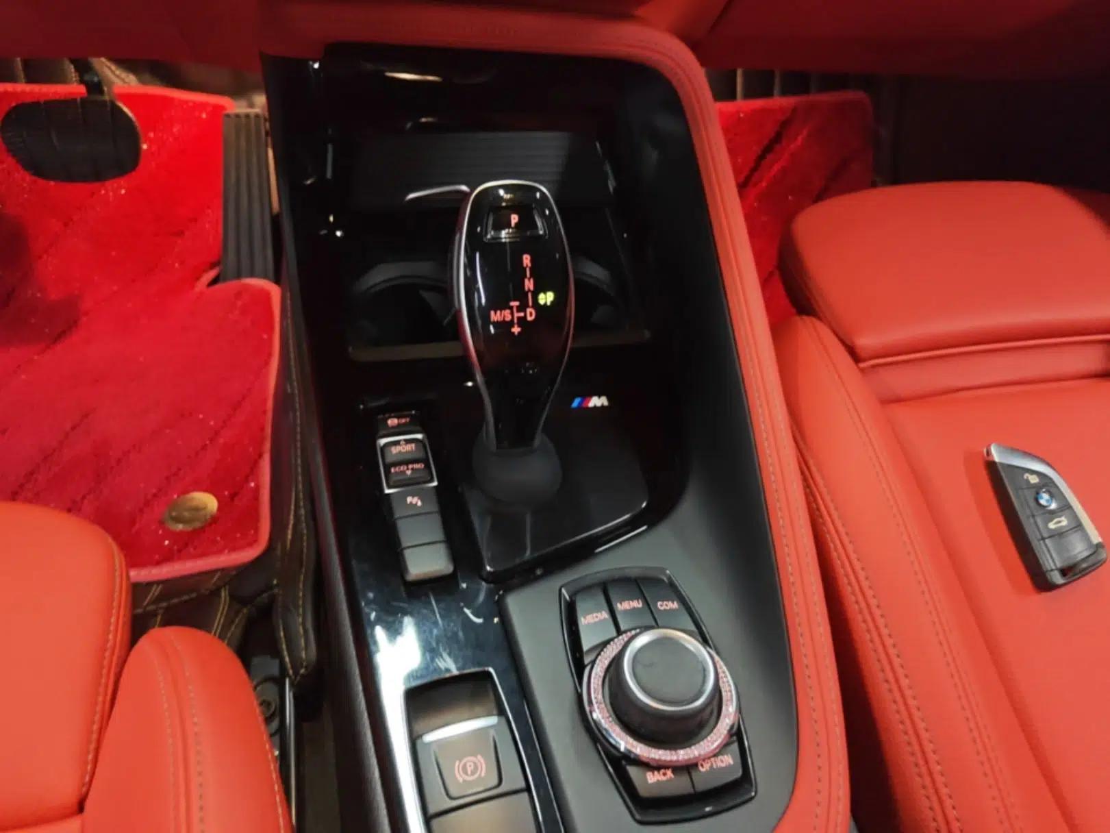 BMW X2 2020 sDrive25i Leading Model M Sport Package — миниатюра 16