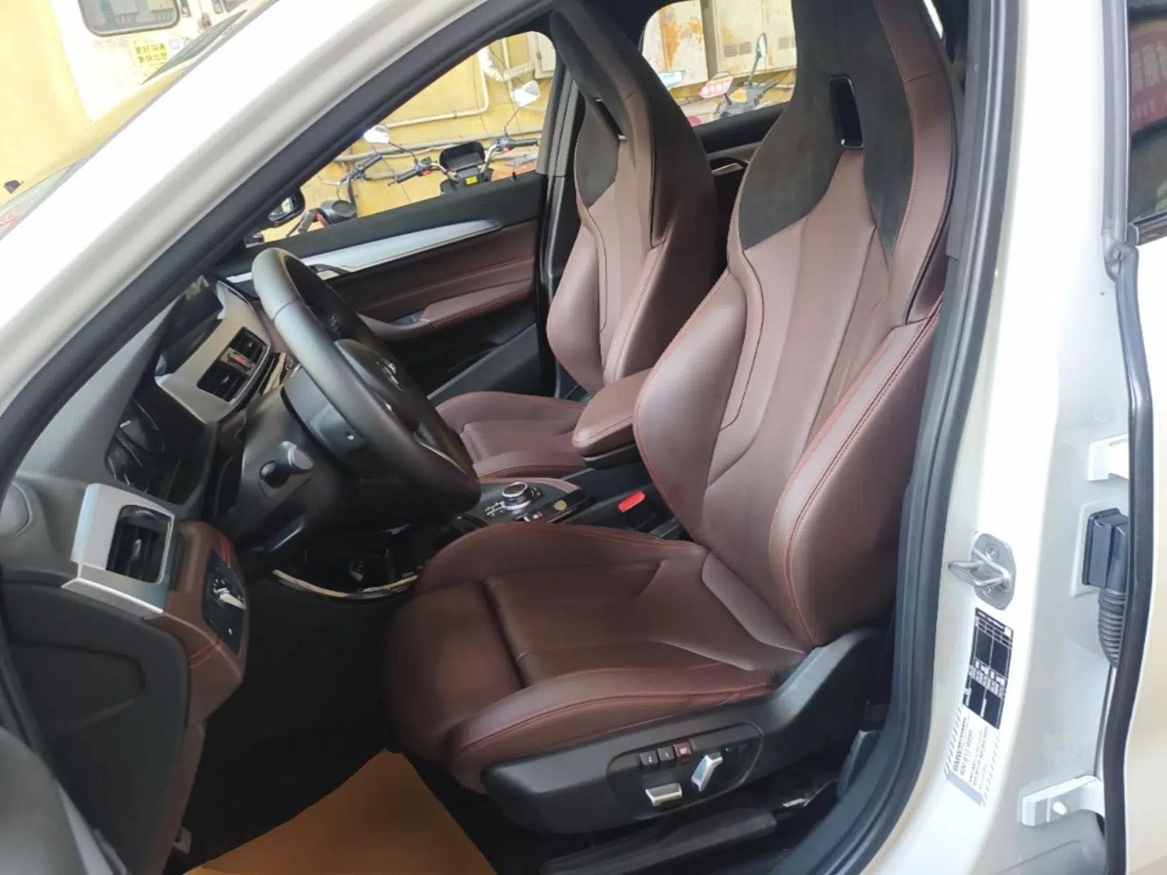 BMW X2 2021 Restyled sDrive25i Midnight Edition — миниатюра 17