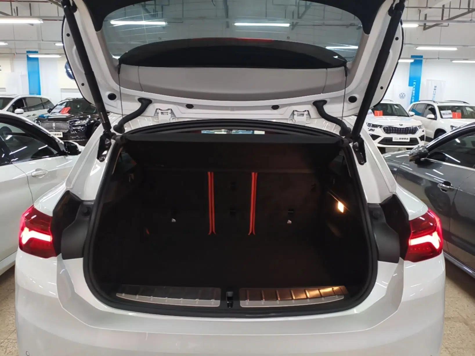 BMW X2 2021 sDrive25i M Sport Package — миниатюра 22