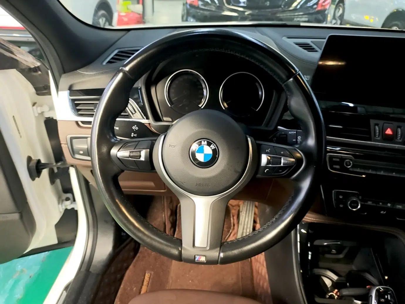 BMW X2 2021 sDrive25i Leading Model M Sport Package — миниатюра 18