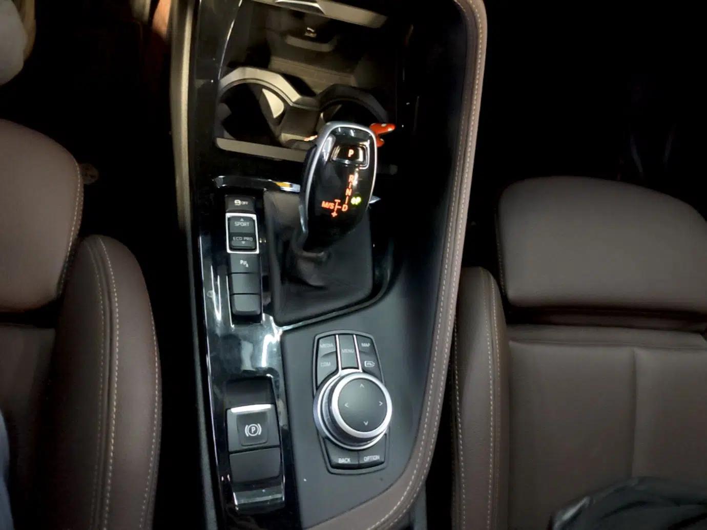 BMW X2 2021 sDrive25i Leading Model M Sport Package — миниатюра 21
