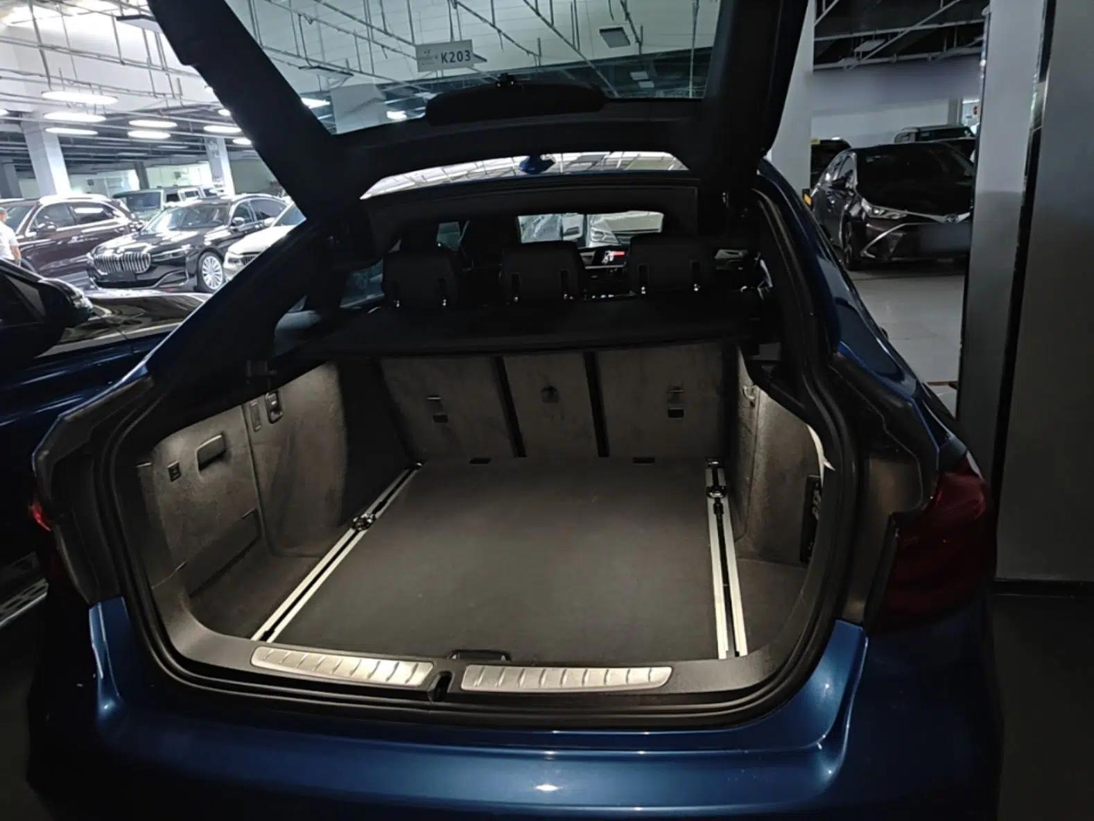 BMW 3 Series GT 2017 320i M Sport — миниатюра 22