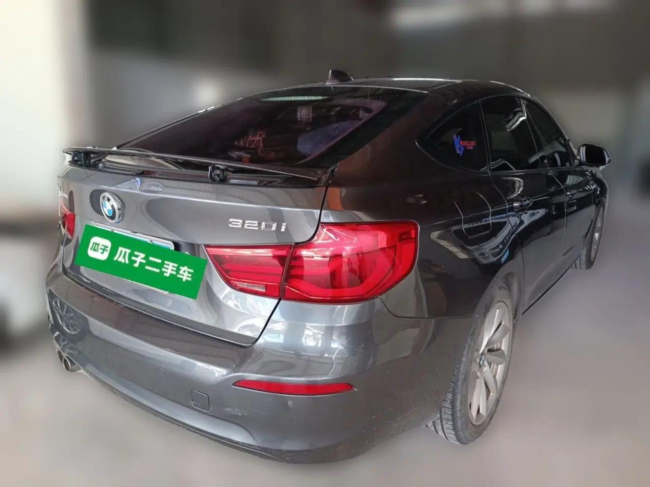 BMW 3 Series GT 2018 320i Sport Edition — миниатюра 6