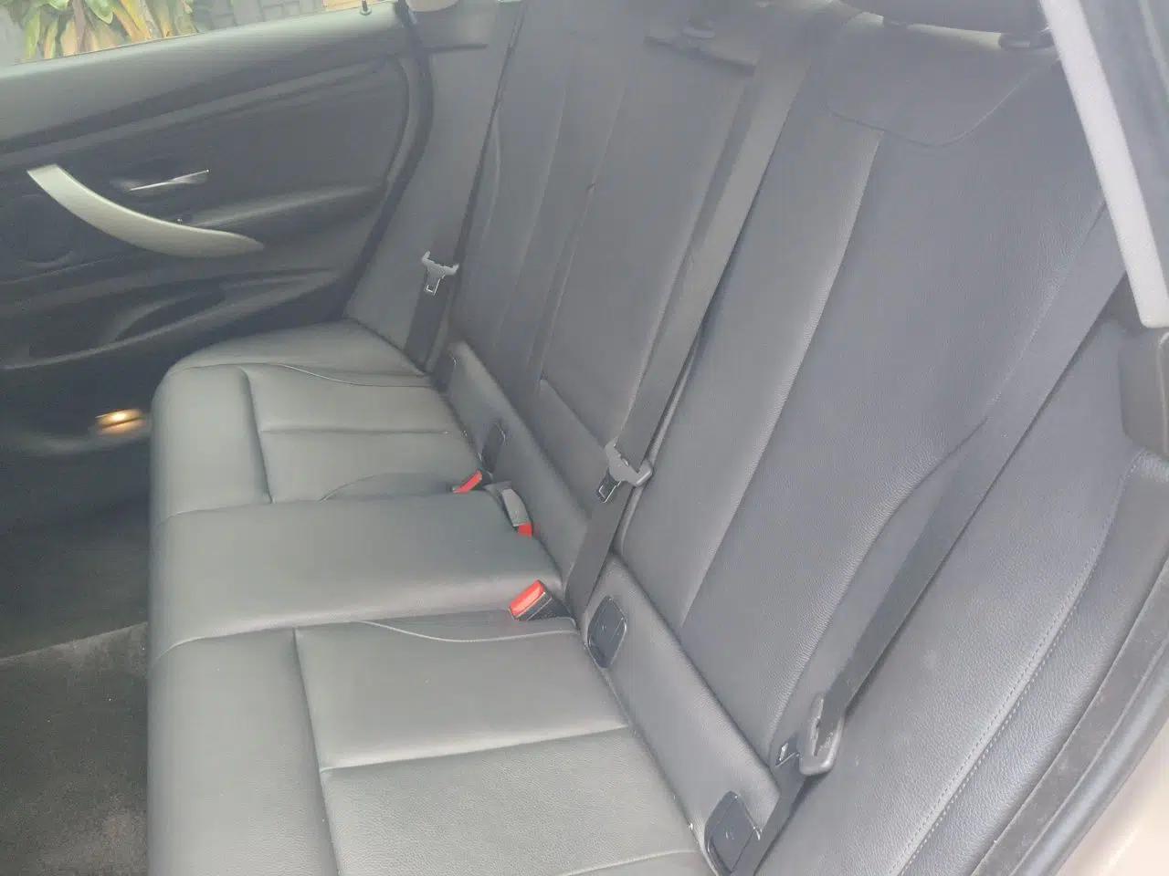 BMW 3 Series GT 2013 320i Leading Model — миниатюра 17