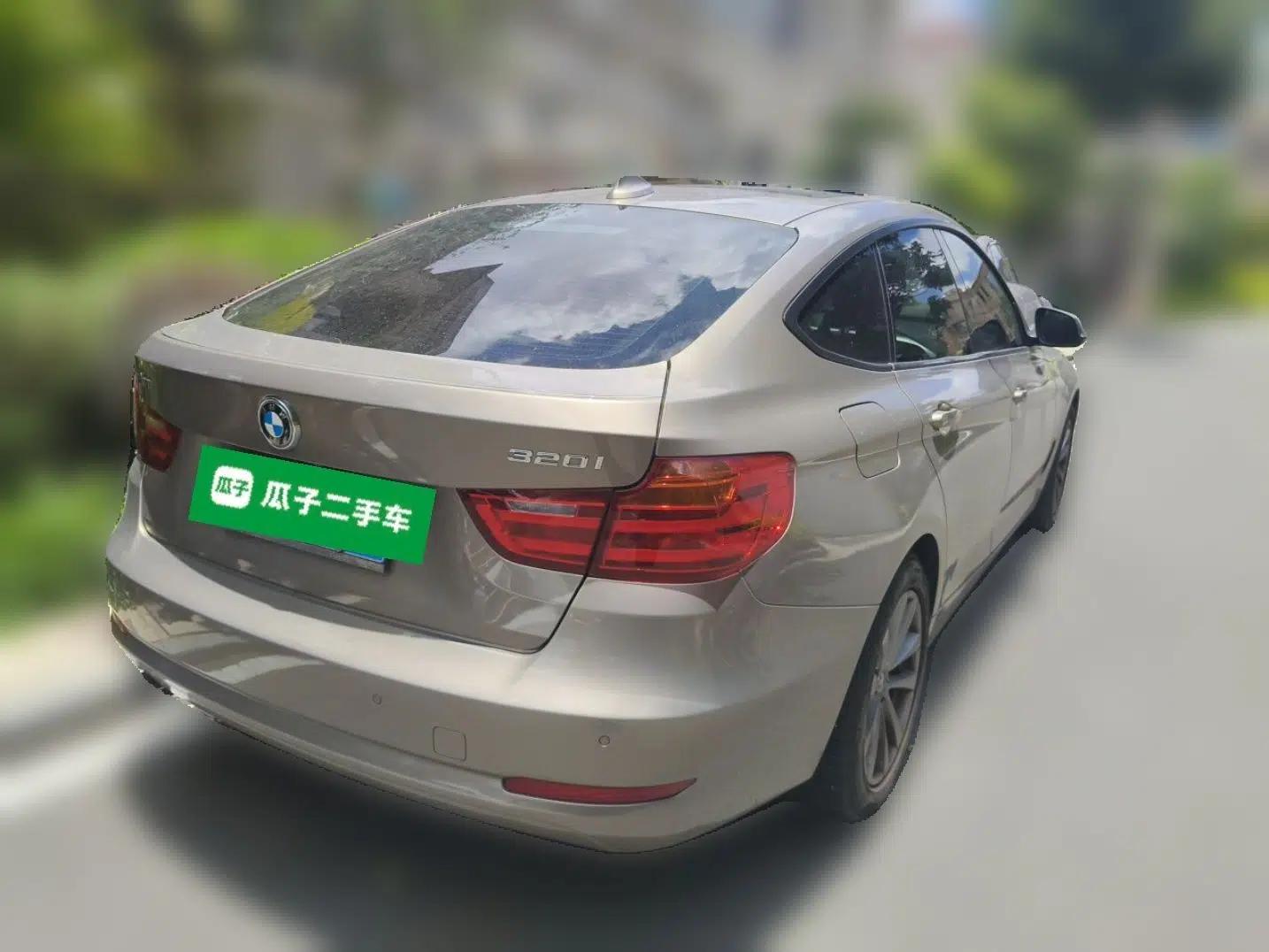 BMW 3 Series GT 2013 320i Leading Model — миниатюра 6