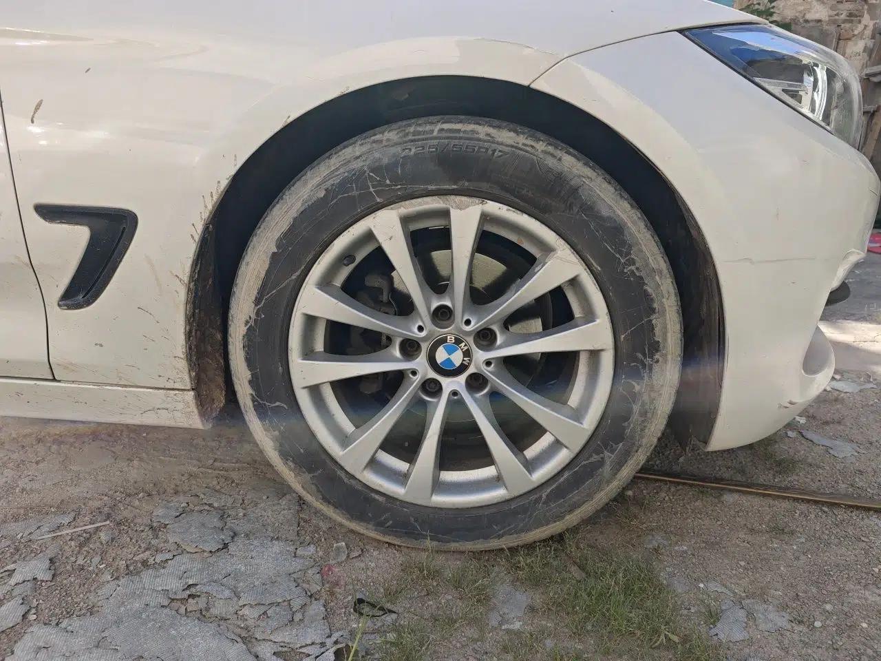 BMW 3 Series GT 2017 320i Sport Edition — миниатюра 8