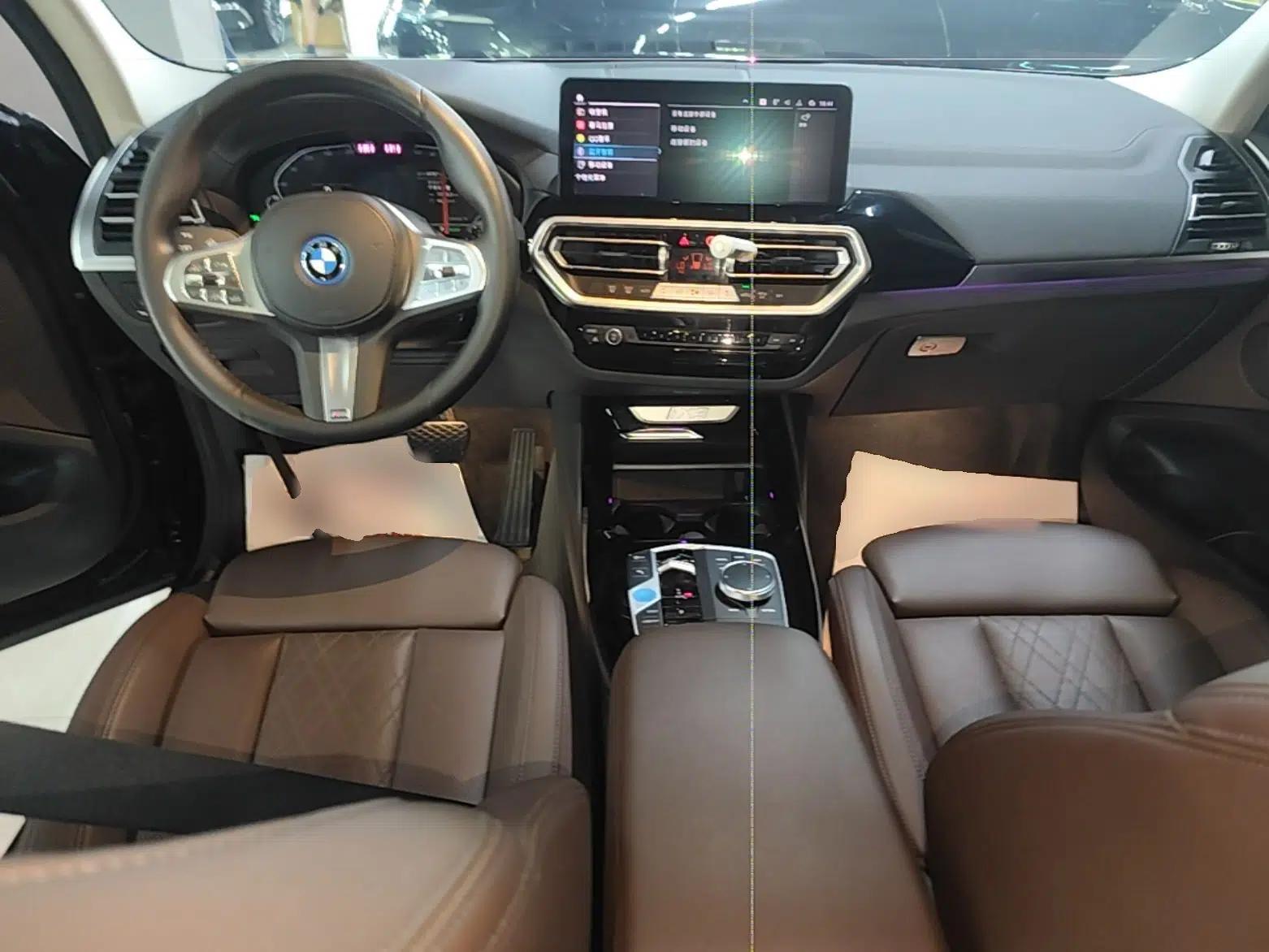 BMW iX3 2023 Leading Model — миниатюра 12