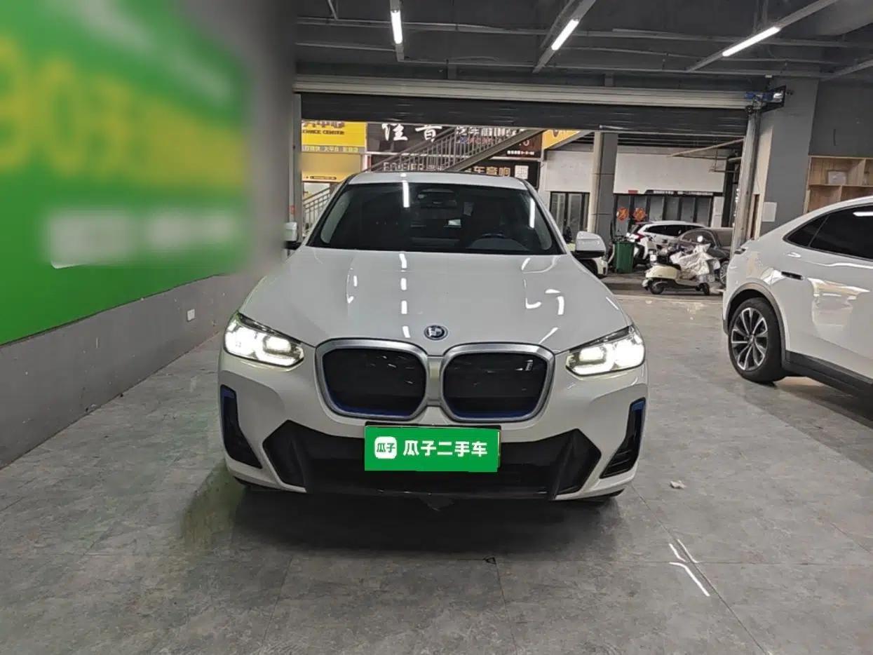 BMW iX3 2022 Leading Model — миниатюра 2