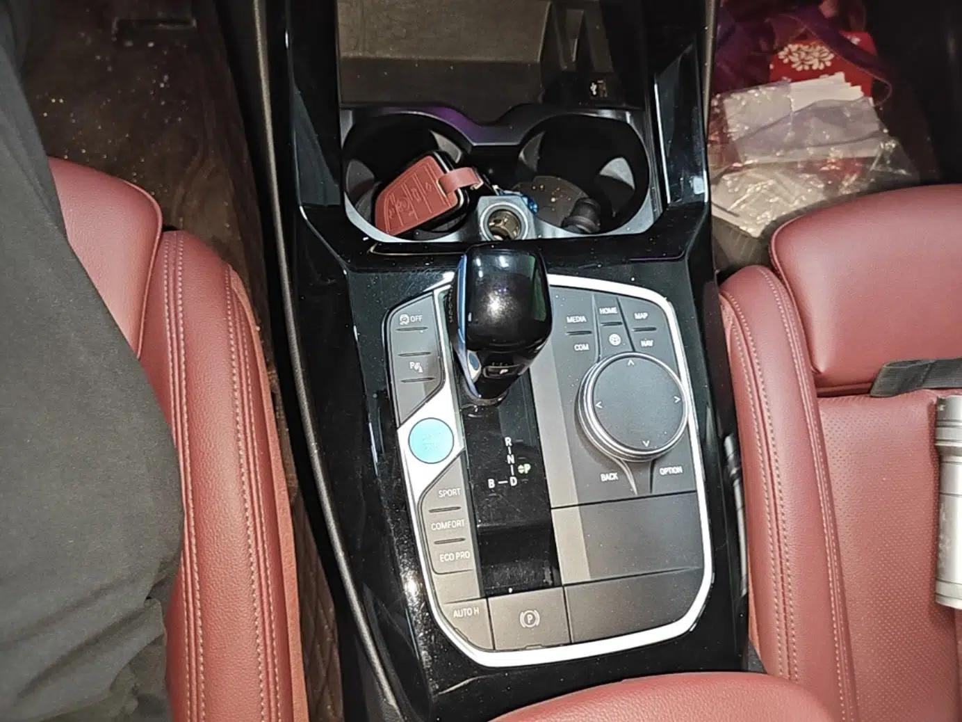 BMW iX3 2022 Leading Model — миниатюра 16
