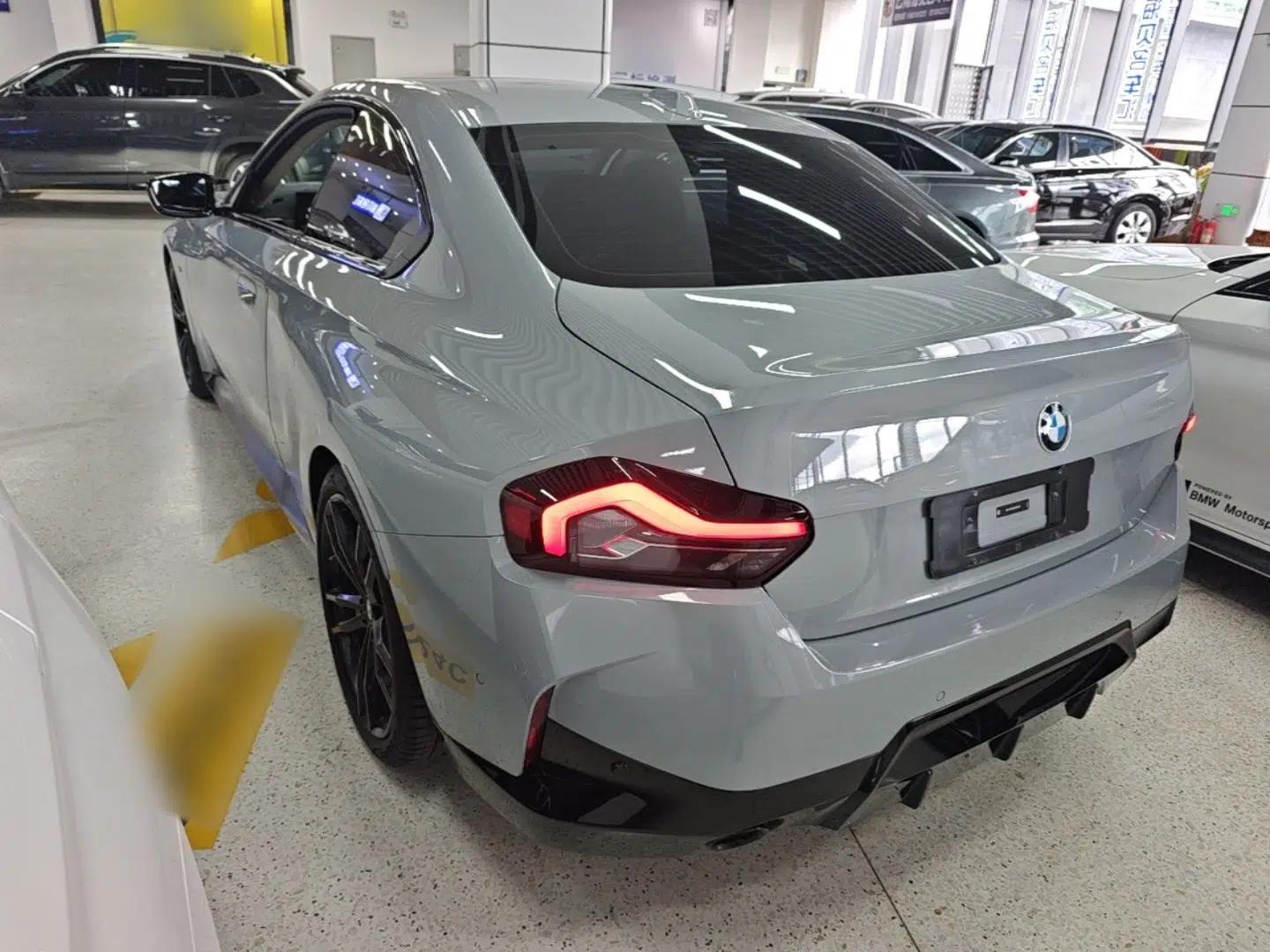 BMW 2 Series 2023 225i M Sport Night Edition Package — миниатюра 4