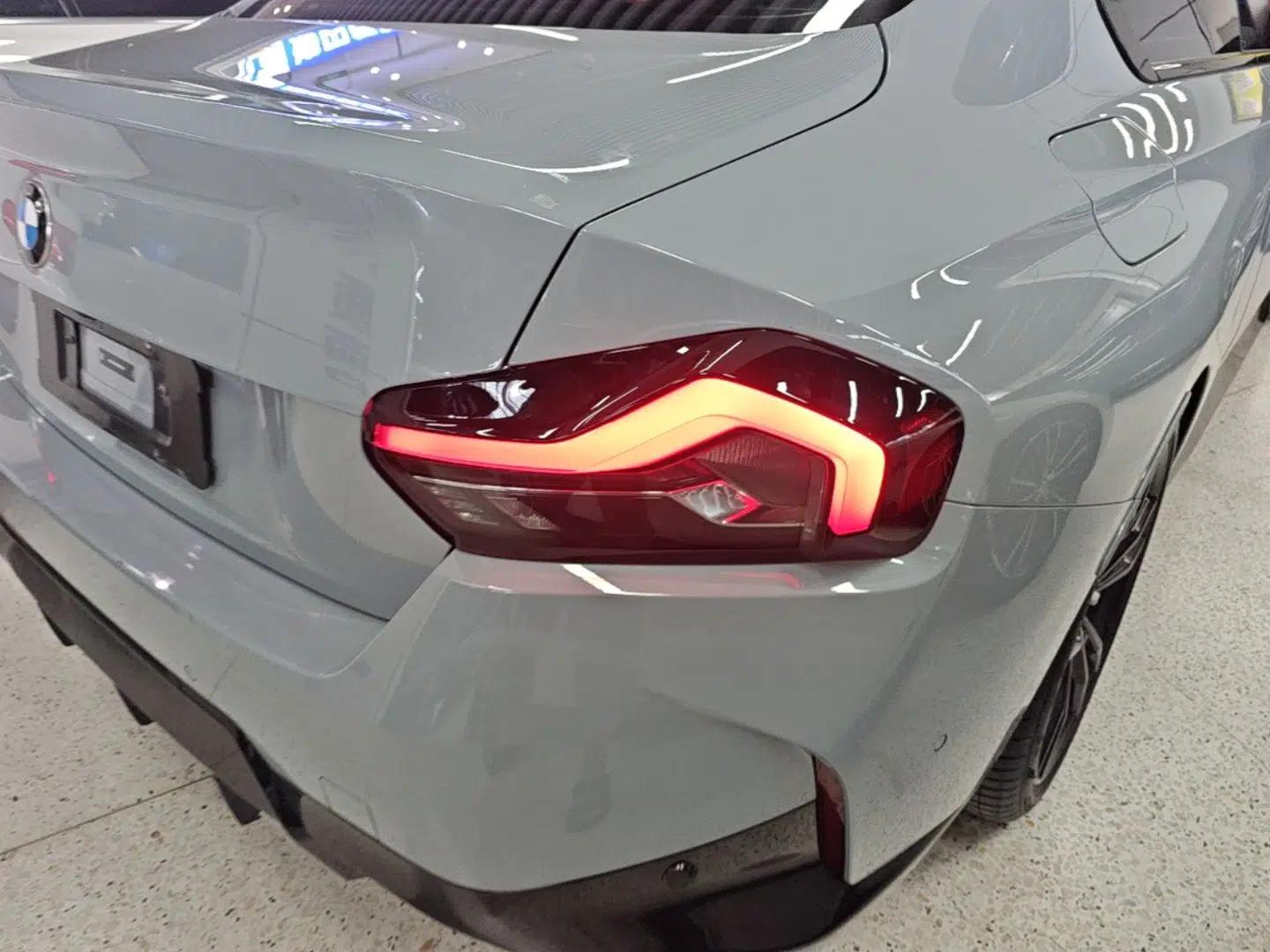 BMW 2 Series 2023 225i M Sport Night Edition Package — миниатюра 9