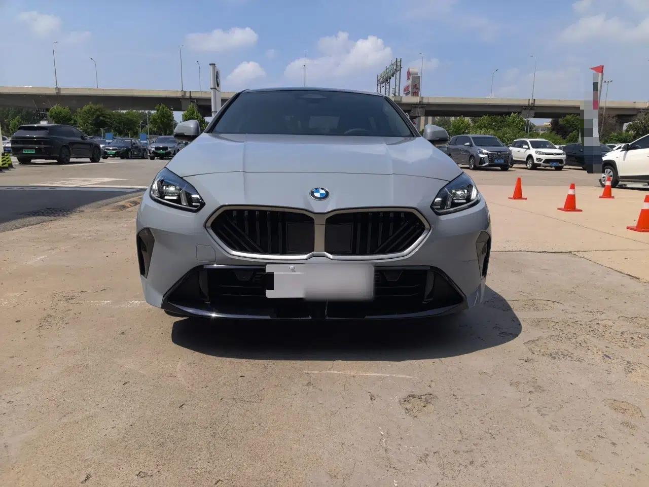 BMW 2 Series 2025 225L M Sport Package — миниатюра 2