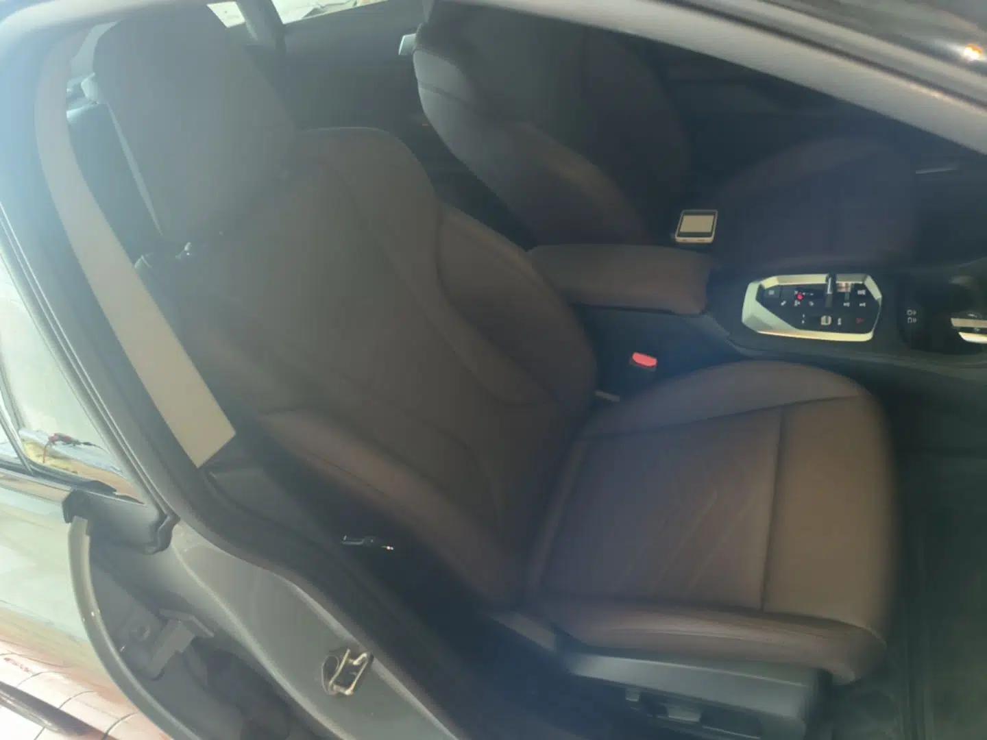 BMW 2 Series 2025 225L M Sport Package — миниатюра 24