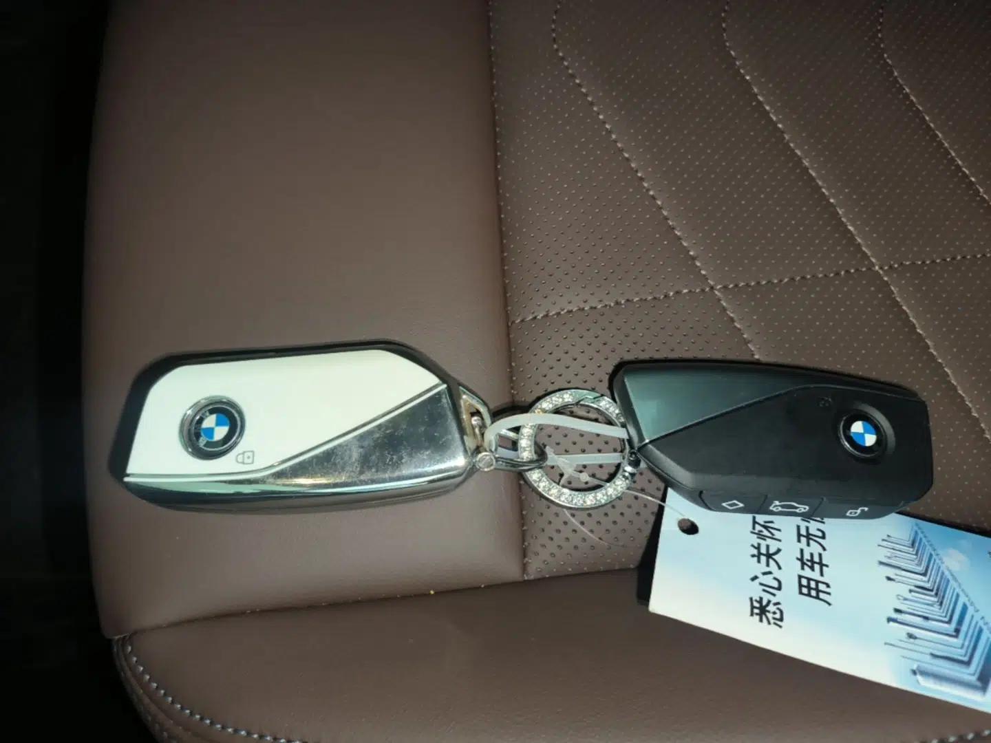 BMW 2 Series 2025 225L M Sport Package — миниатюра 28