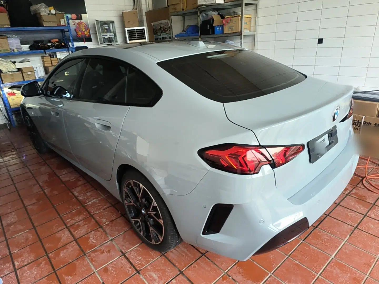 BMW 2 Series 2025 225L M Sport Package — миниатюра 4