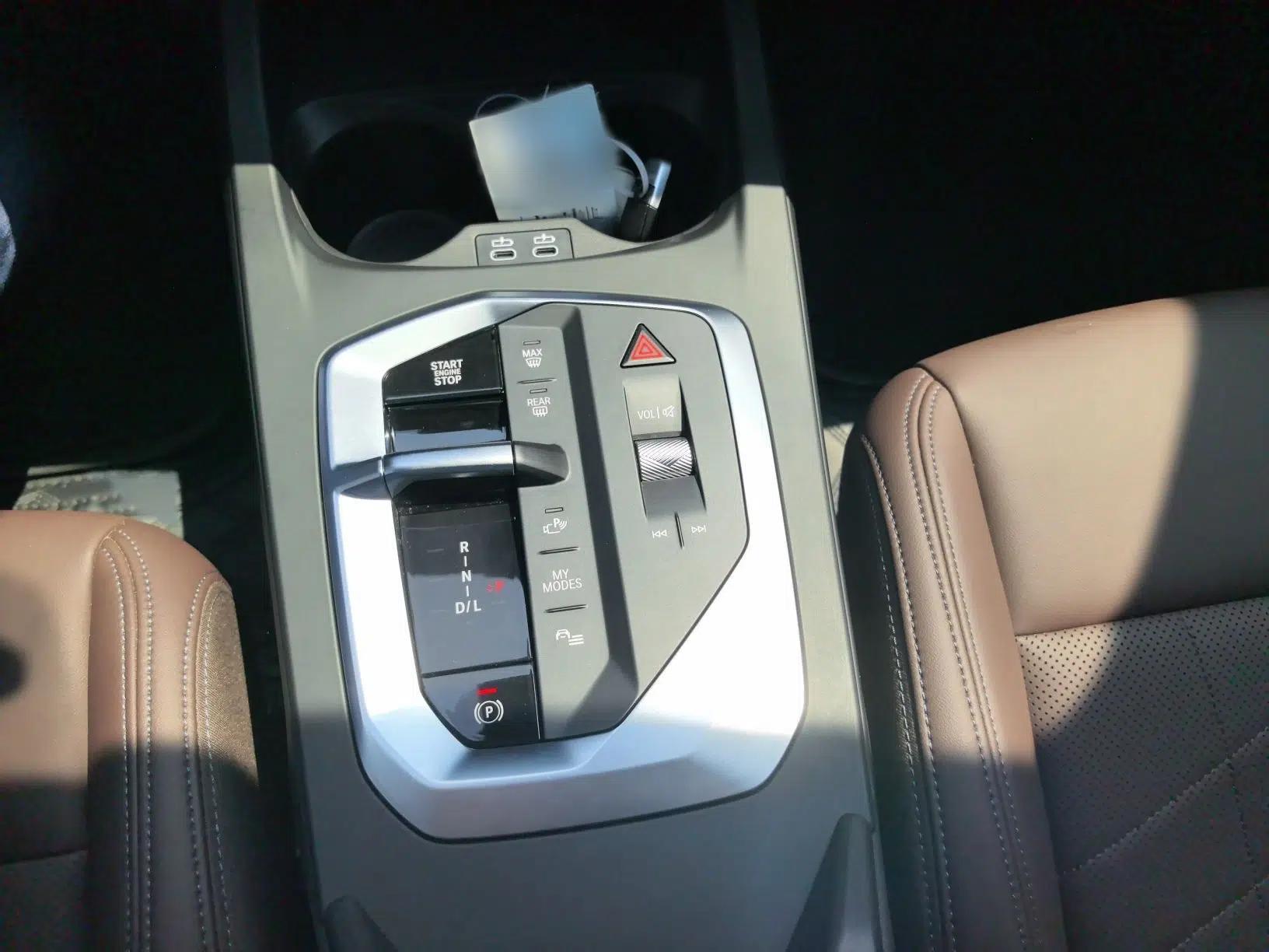 BMW 2 Series 2025 225L M Sport Package — миниатюра 34