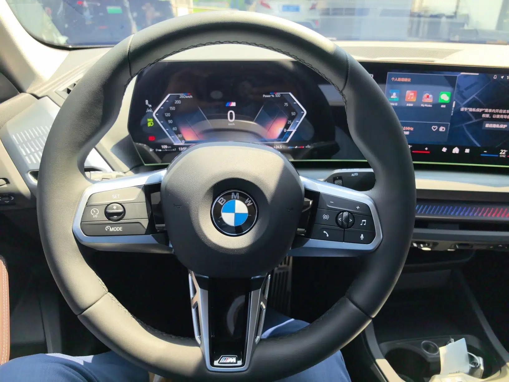 BMW 2 Series 2025 225L M Sport Package — миниатюра 35