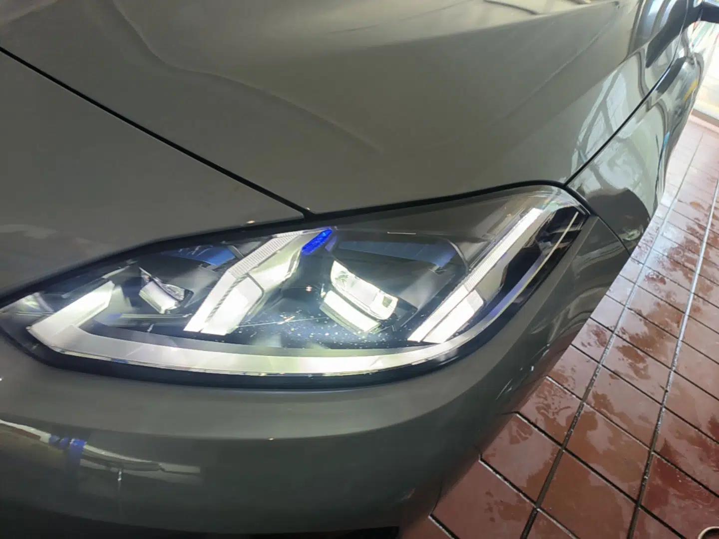 BMW 2 Series 2025 225L M Sport Package — миниатюра 8