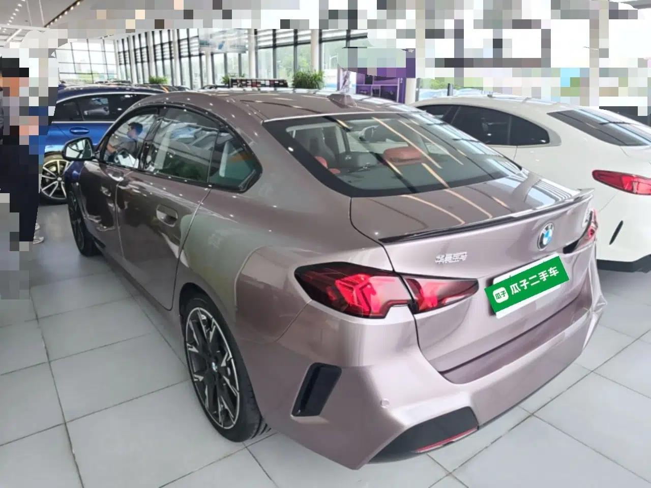BMW 2 Series 2025 225L M Sport Night Edition Package — миниатюра 13