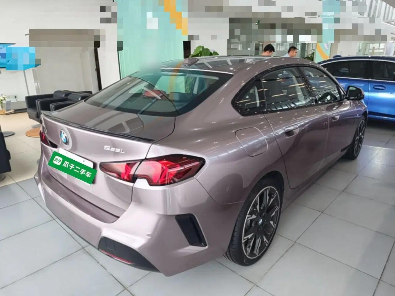 BMW 2 Series 2025 225L M Sport Night Edition Package — миниатюра 6