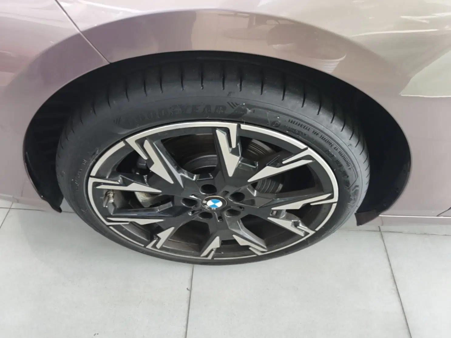 BMW 2 Series 2025 225L M Sport Night Edition Package — миниатюра 10