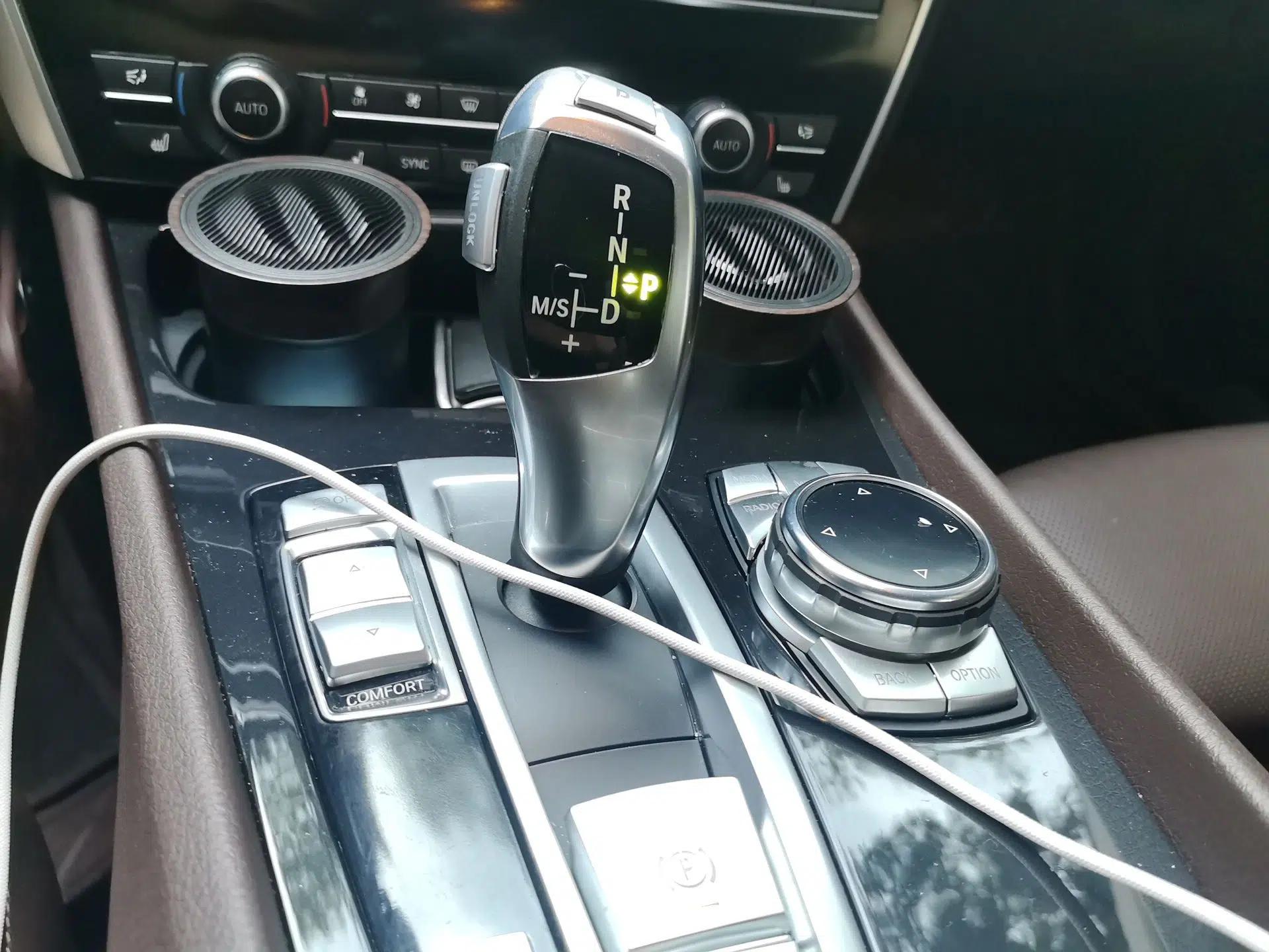 BMW 5 Series GT 2014 528i Luxury Edition — миниатюра 14