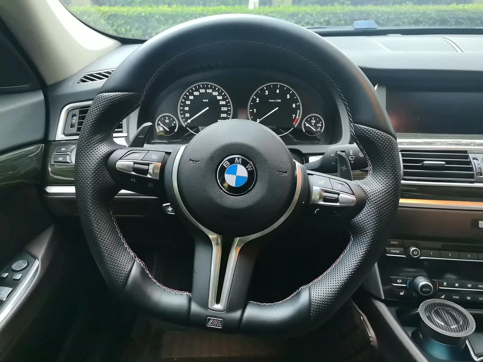 BMW 5 Series GT 2014 528i Luxury Edition — миниатюра 10