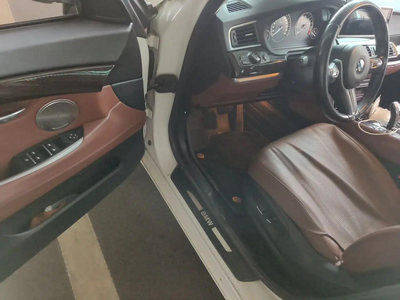 BMW 5 Series GT 2014 528i Leading Model — миниатюра 16