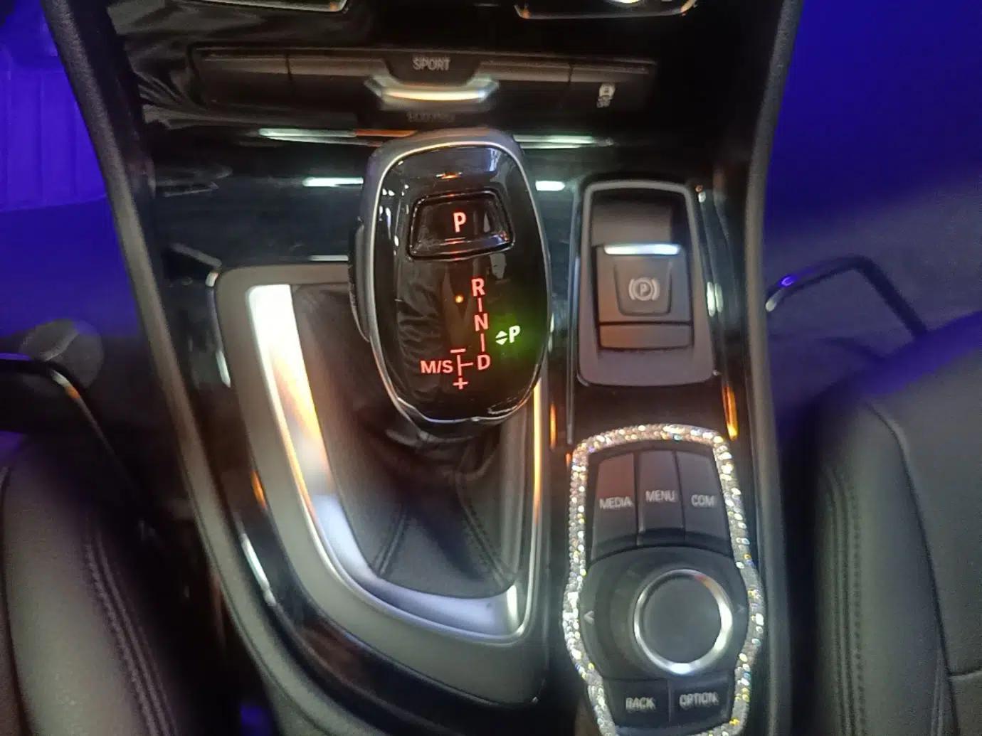 BMW 2 Series Gran Tourer 2019 220i Leading Model — миниатюра 21