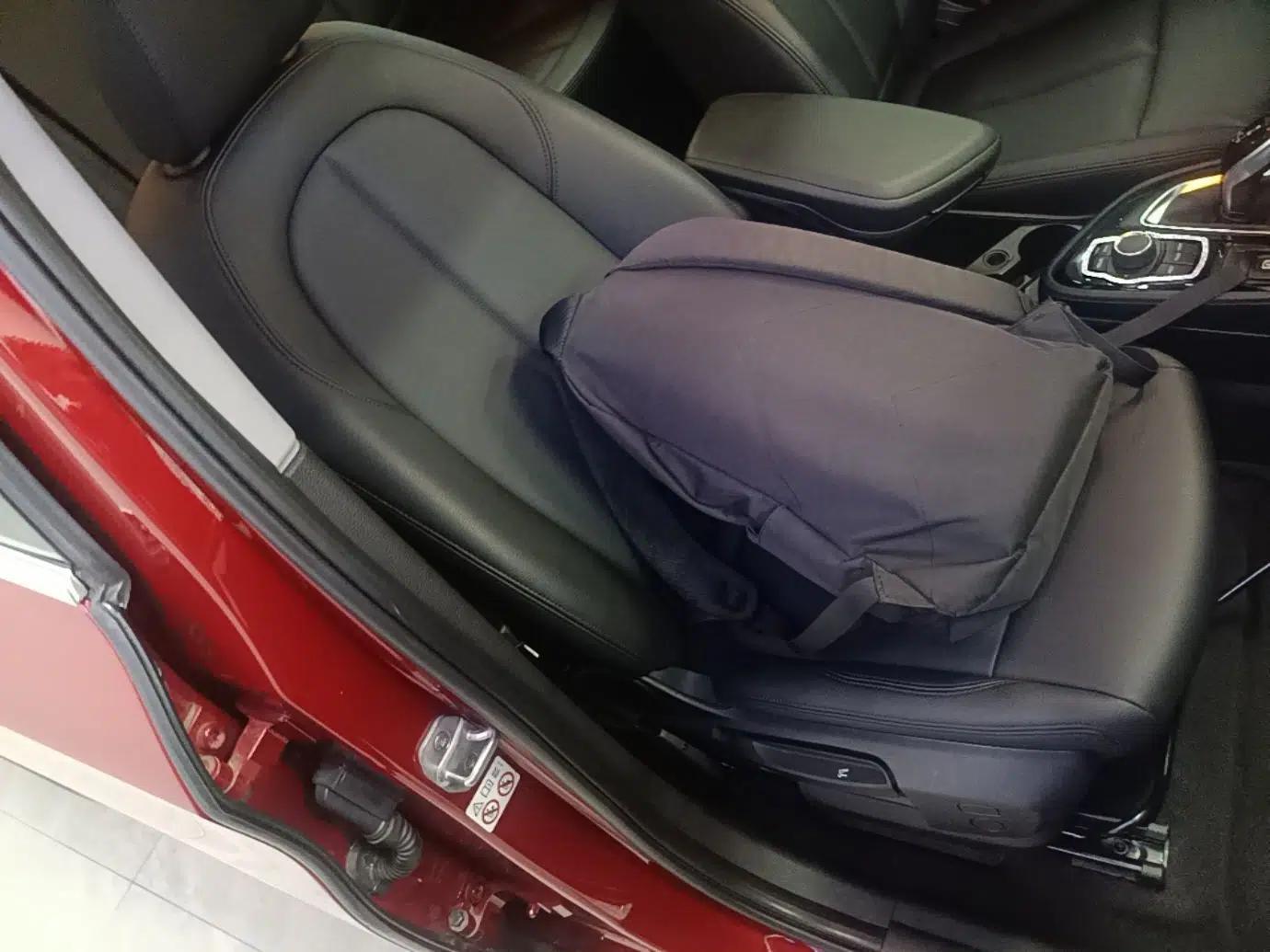 BMW 2 Series Gran Tourer 2019 220i Leading Model — миниатюра 24