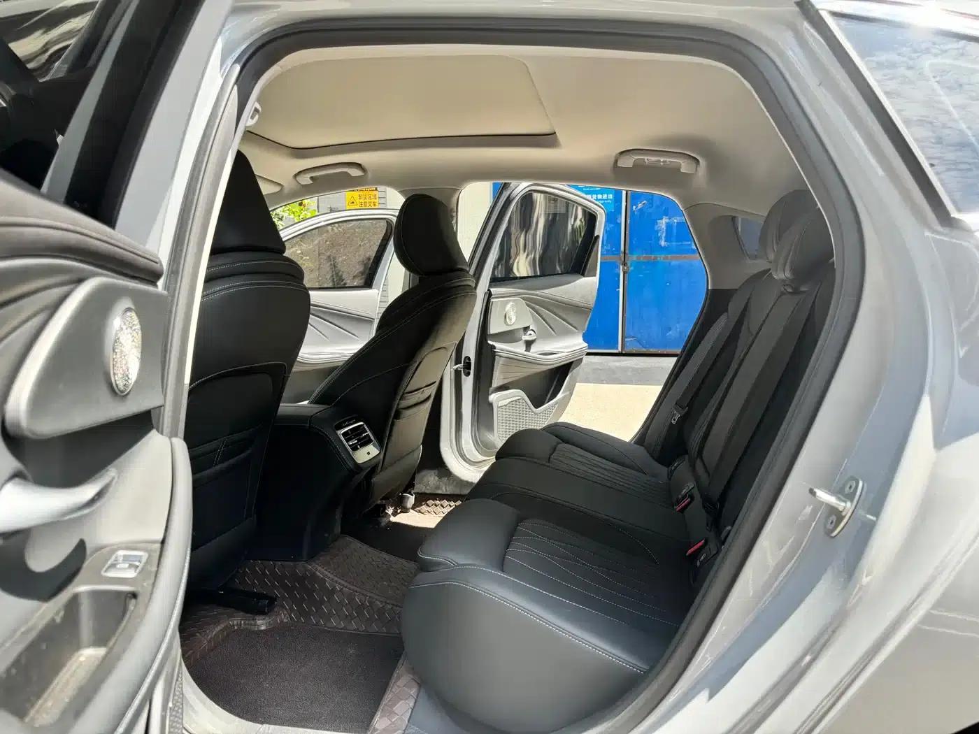 Chery Arrizo 8 2025 1.6T DCT — миниатюра 10